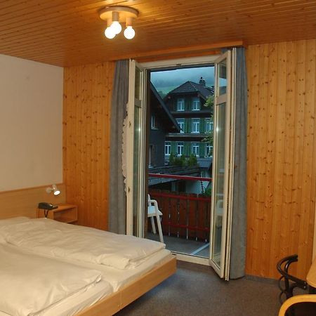 Hotel Loewen Lungern Esterno foto