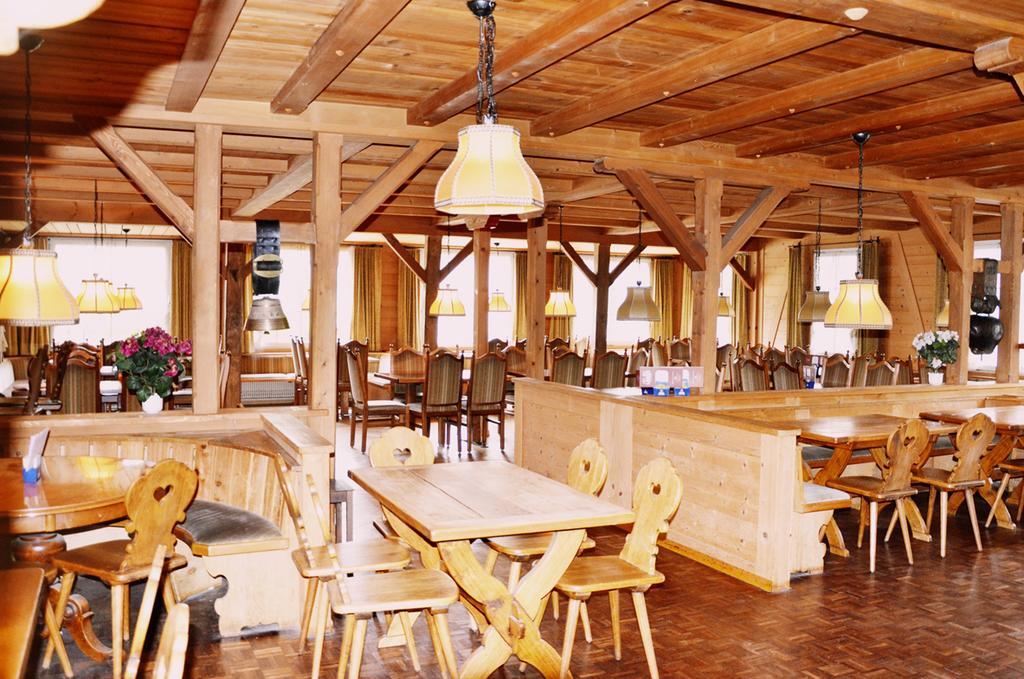 Hotel Loewen Lungern Esterno foto