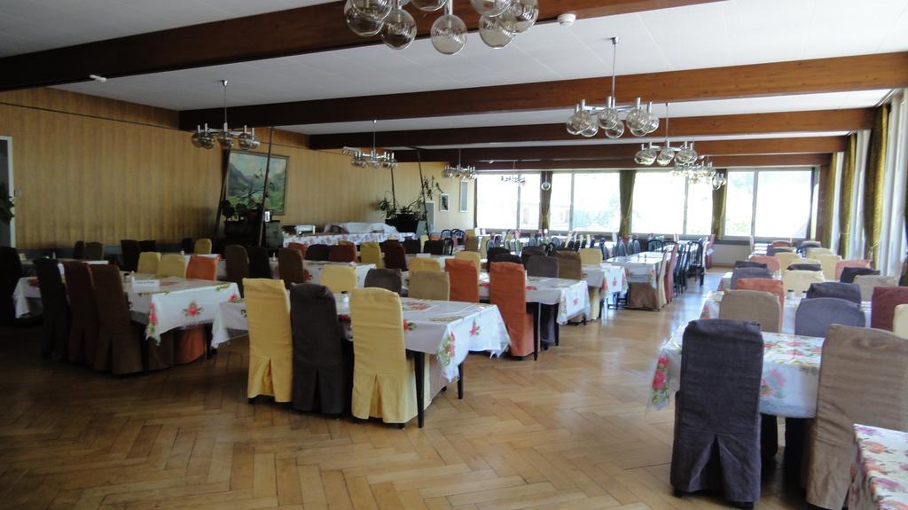 Hotel Loewen Lungern Esterno foto